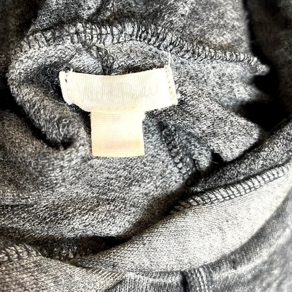 Wild Pearl Cozy Gray Hooded Poncho size Medium - Picture 8 of 9